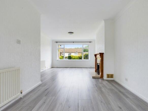 3 bed Semi-Detached to rent Image 7