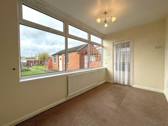 Sun Room 948