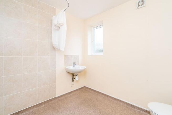 Ground Floor Shower Room / Wc