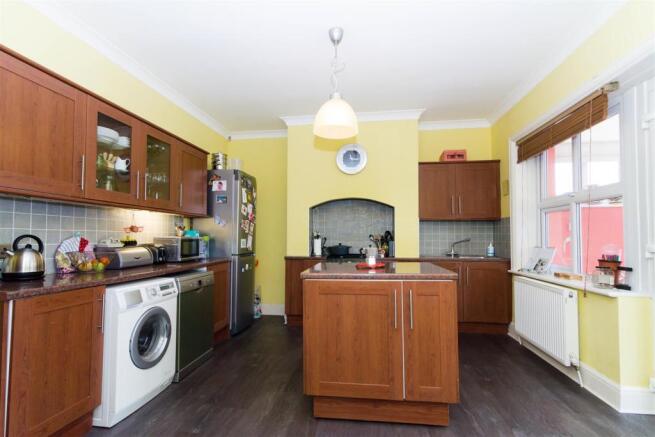 KITCHEN-DINER