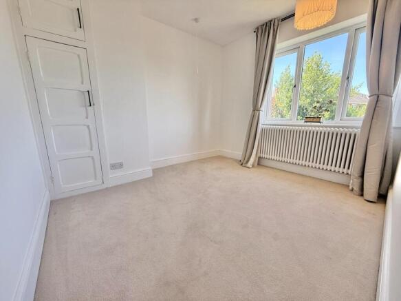 3 bed Semi-Detached to rent Image 7