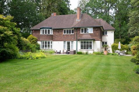 Stockton Avenue, Fleet, GU51