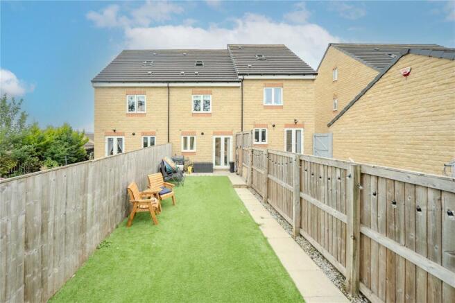 3 bed Terraced for sale Image 7