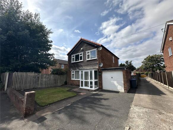 Derby Road, Widnes, Cheshire, WA8 photo 2