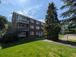 Flat 11, Meadow Court, Rosebank, Epsom KT18 7RY