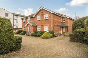 Flat 4, Old Pilgrim Court, Ockham Road South, Leatherhead KT24 6QJ