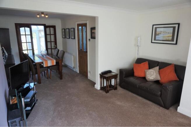 Lounge/Dining Room