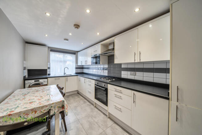 e5fb5dbd-4780-4ad...