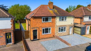 66, Stonehill Avenue, Leicester LE4 4JB