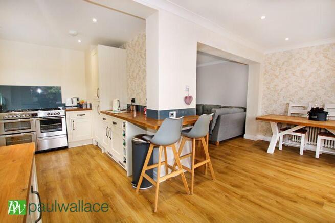 Kitchen/Dining Area