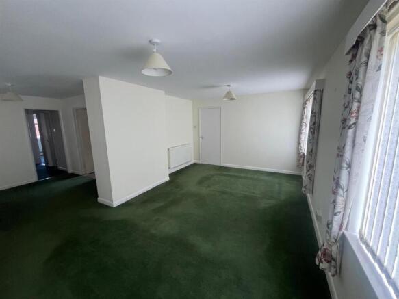 Danescourt Avenue, Stowmarket photo 4