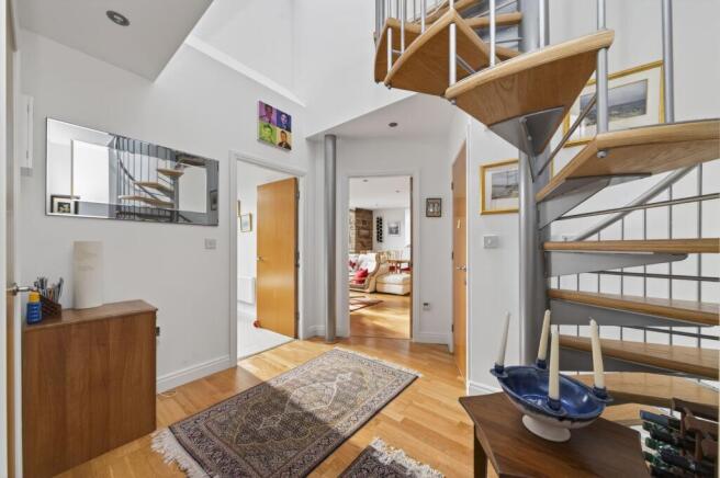 2 bed Apartment for sale Image 6