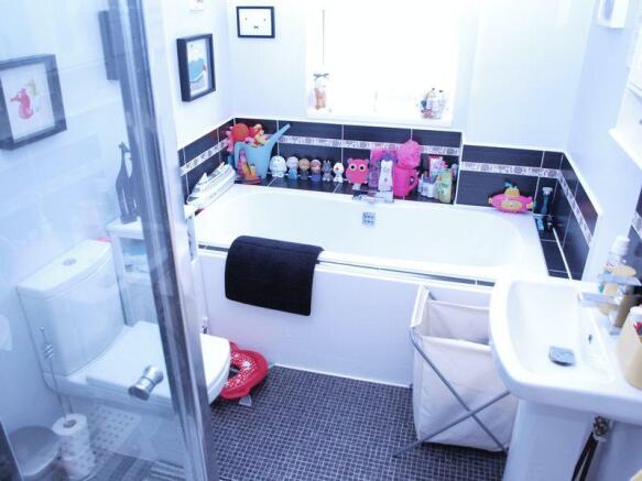 Modern Bathroo...