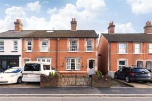 305, Connaught Road, Brookwood, Woking GU24 0AD
