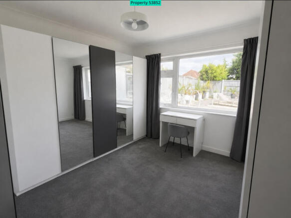 Bedroom 2 / Wardrobe Room