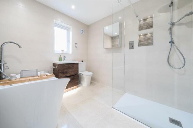 67 Northampton Road, Towcester