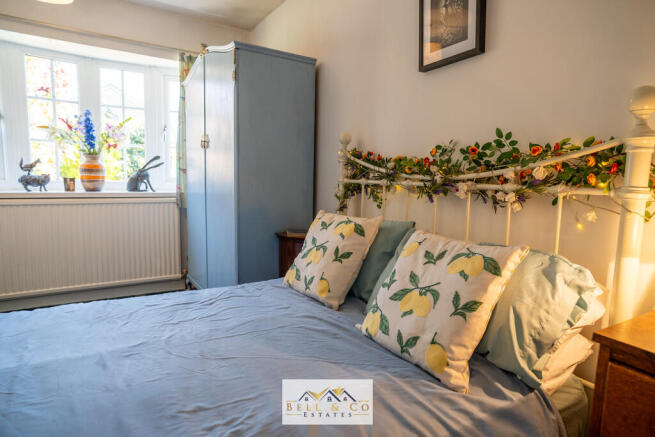 3 bed Detached Bungalow for sale Image 11