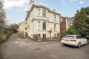 Flat 7, 33 Woodbury Court, Woodbury Park Road, Tunbridge Wells TN4 9NQ