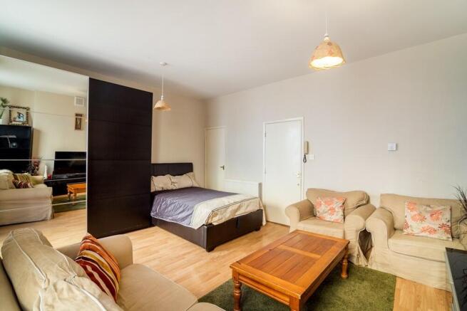 living area 2