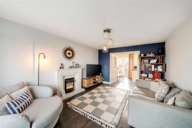 3 bed Semi-Detached for sale Image 11