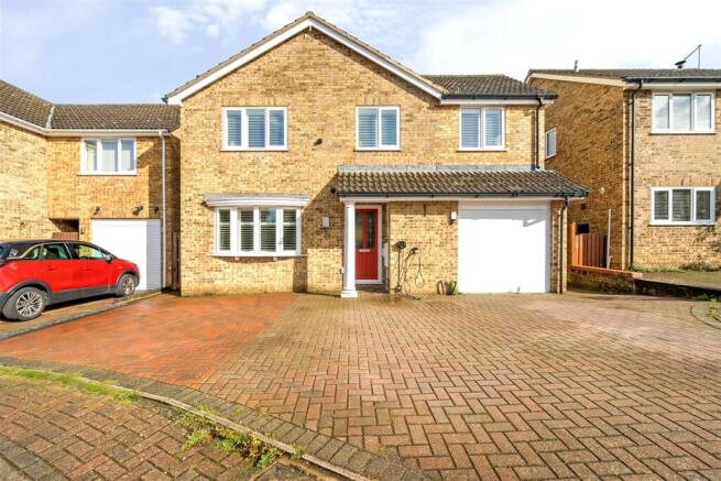 18 Hazel Crescent, Towcester