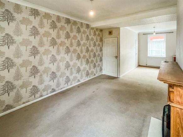 Living Room / Dining Room