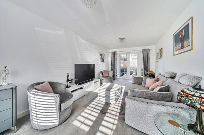 1373647-15-691b0d...