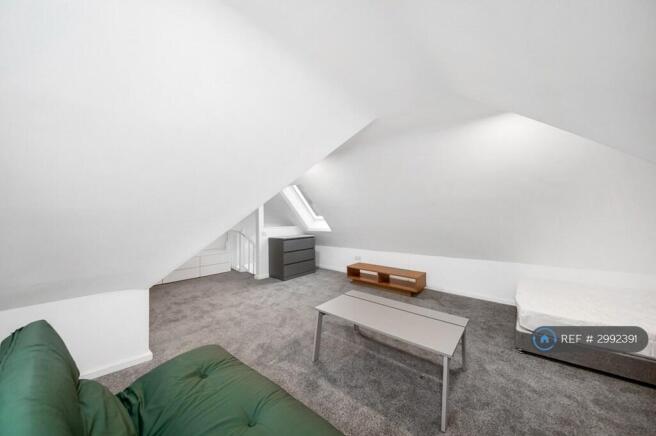 1 bed Flat to rent Image 10