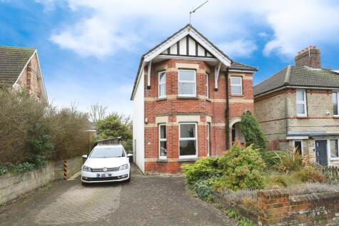 Bourne Valley Road, Branksome, Poole, BH12