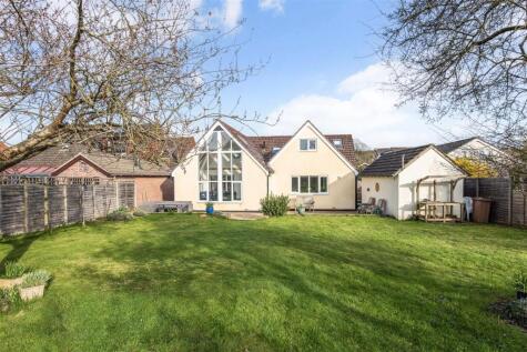 Green Lane, Clanfield