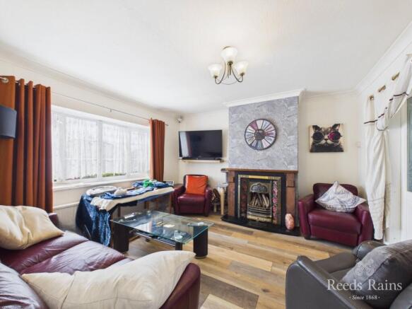 2 bed Bungalow for sale Image 2