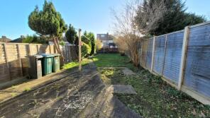 155, North Western Avenue, Watford WD25 0AQ
