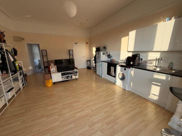 Studio (1)