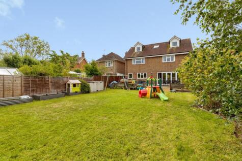 Daux Avenue, Billingshurst