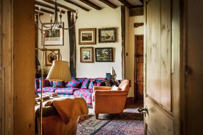 house. estate agency Cranleigh Barhatch Farm