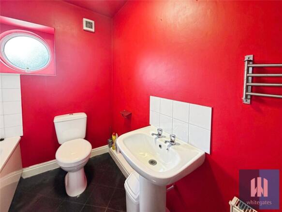 2 bed Terraced to rent Image 11