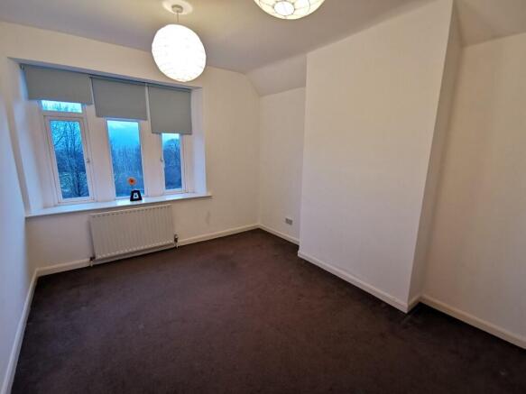 2 bed Town House to rent Image 4