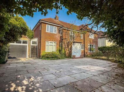 Waterloo Road, Hillside, PR8 3AX