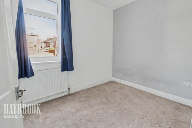 2 bed Terraced for sale Image 8