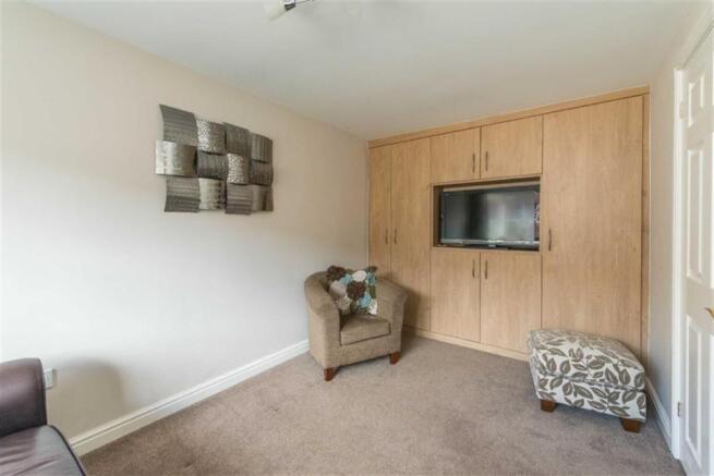 STUDY/SITTING ROOM/O