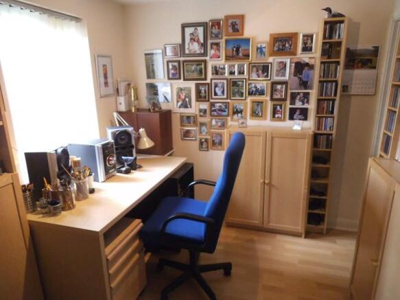 Photo 8