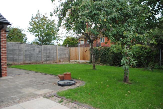 gdn,2ba.JPG