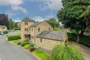 8, Chevet Croft, Wakefield WF2 6QR