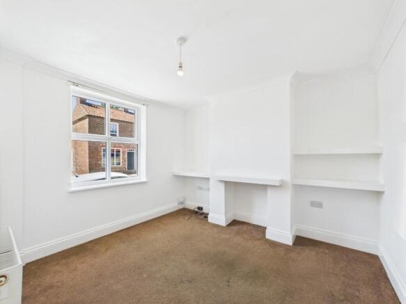 3 bed Terraced for sale Image 5