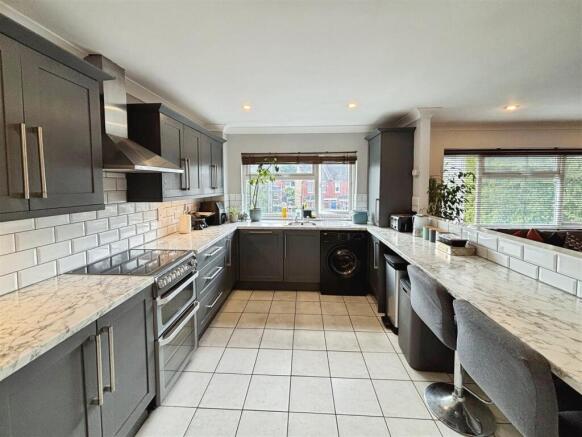 7455ea05-Photo 208-26-25 2C 2014 2011 2052.jpg