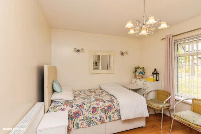 4 bed Semi-Detached for sale Image 11