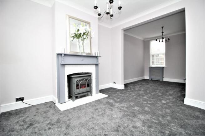 Lounge/Dining Room