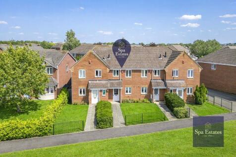 Garage & Driveway - Ophelia Drive, Leamington Spa, CV34