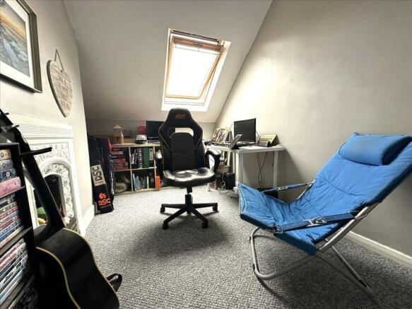 Bedroom (front)