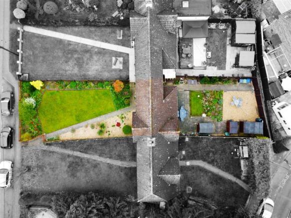 4 Chapmans, Hemingford Abbots - Aerial Highlight P